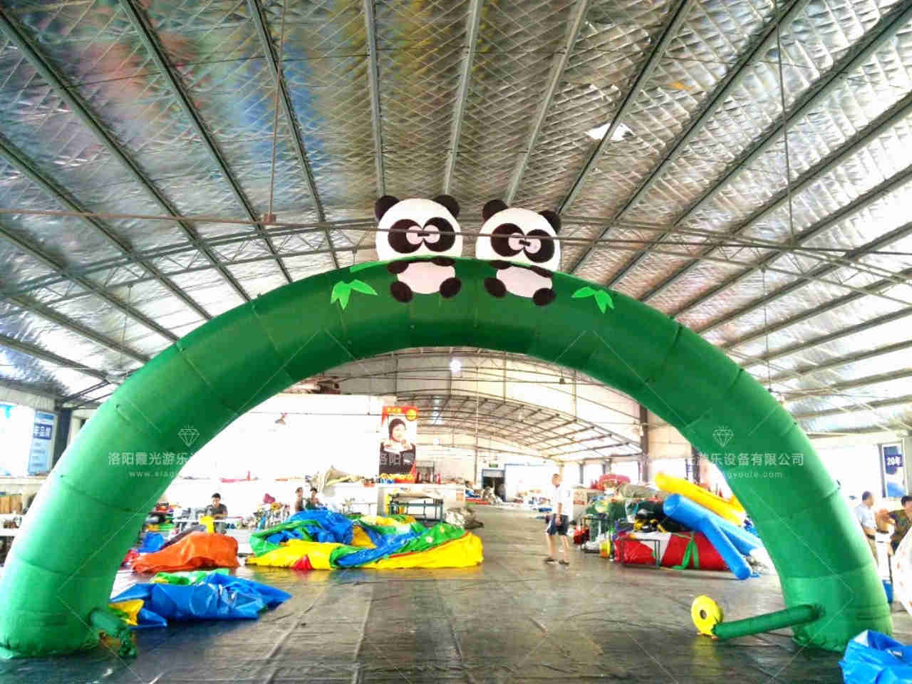 滦县熊猫喷绘拱门